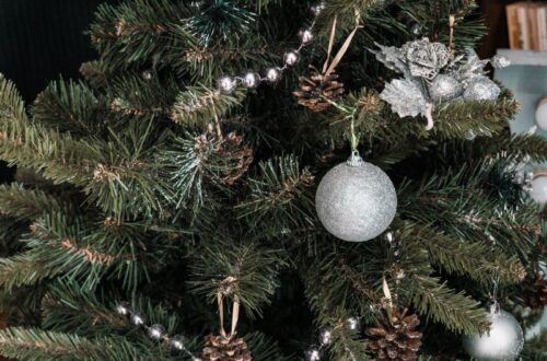 How to Easily Create a Festive Home with a Pre-Lit Christmas Tree